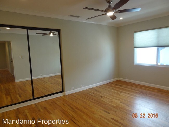 Building Photo - 1035 Orilla del Mar