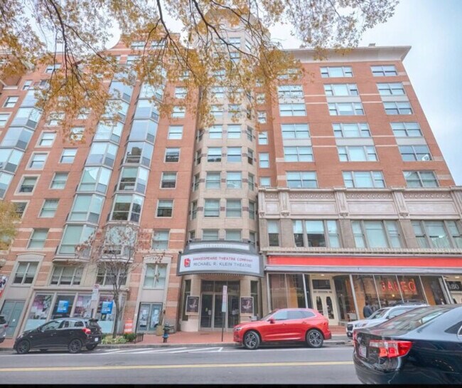 Building Photo - 690 D St NW
