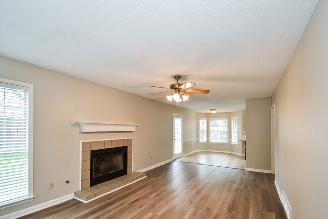 Building Photo - 7490 Overcreek Ln