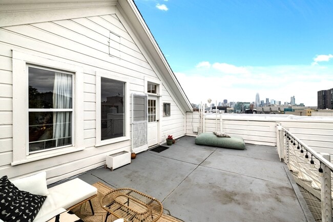 Building Photo - 235 Mississippi St