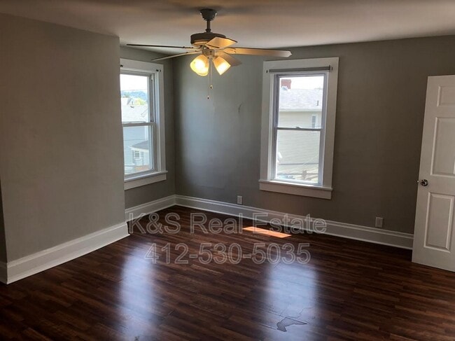 Building Photo - 230 Magazine St