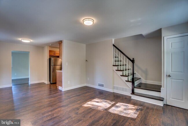 Foto del edificio - 2212 Arlington Terrace