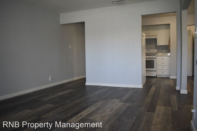Foto del edificio - 2 br, 1 bath House - 186 Globe Avenue