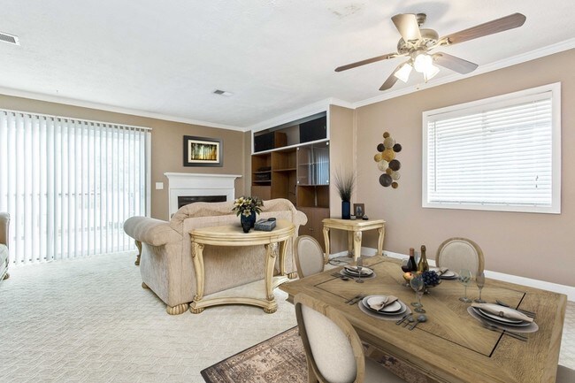 Foto del edificio - 3357 Spring Harbor Dr
