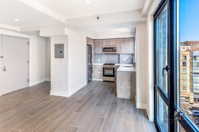 Building Photo - 181 West 126th Street