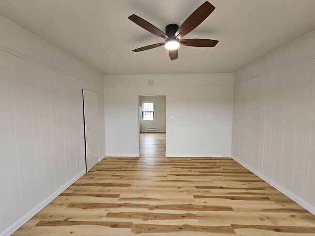 Foto del edificio - Fully Updated 4 bedroom 1 bathroom