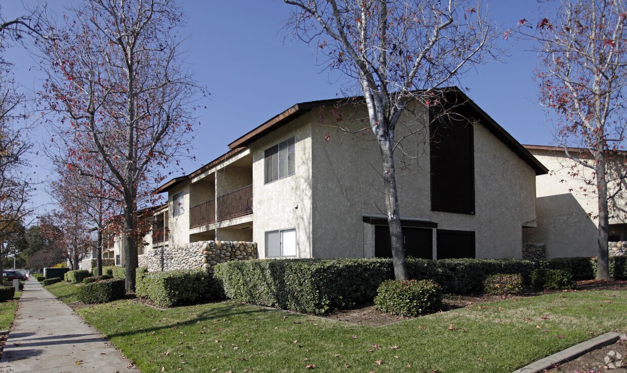 Foto principal - 251 N Elderberry Ave