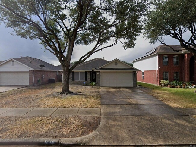 Photo - 9843 Revelstoke Dr (Houston, TX) House