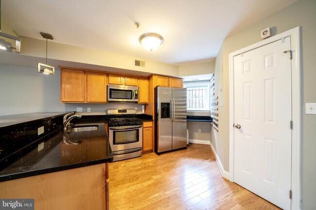 Foto del edificio - 2510 Ontario Rd NW