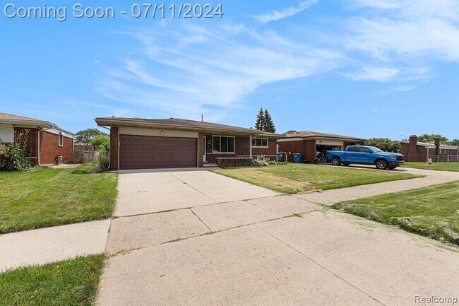 Building Photo - 14066 Twelve Mile Rd