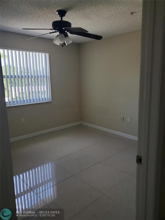 Foto del edificio - 741 N Pine Island Rd