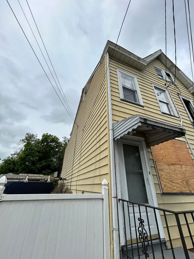 Foto del edificio - 739 Beatty St