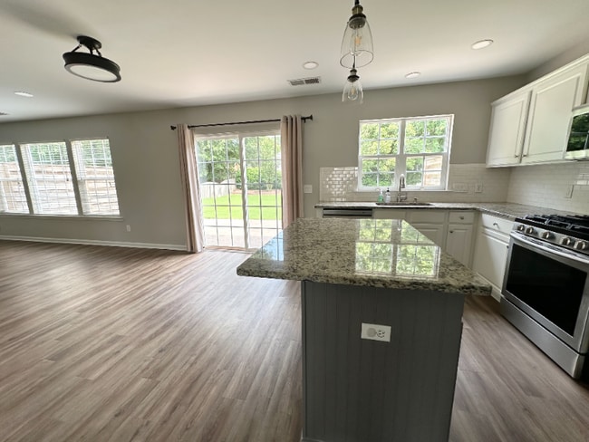 Building Photo - 12147 Bobhouse Dr