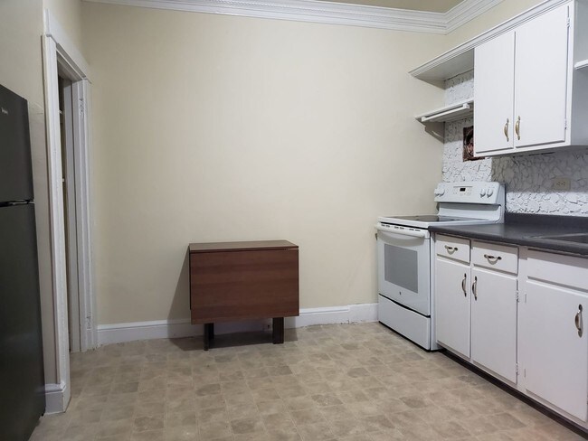 Building Photo - 708 N Lime St