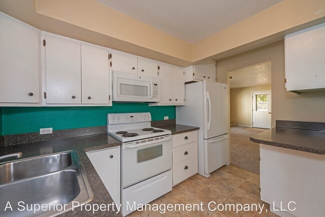 Building Photo - 3 br, 1.5 bath House - 1527 NW 10th St.