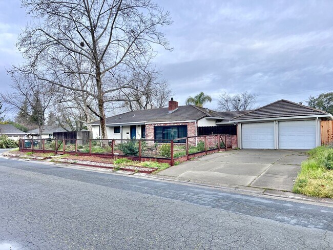 Foto del edificio - 3 Bed / 1.5 Bath | Thornwood Terrace Home ...