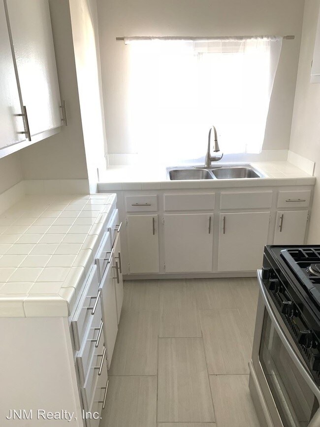 Foto del edificio - 292 E 48th St