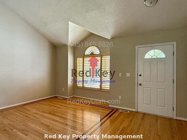 Foto del edificio - Whitaker Dr. Single Family Home