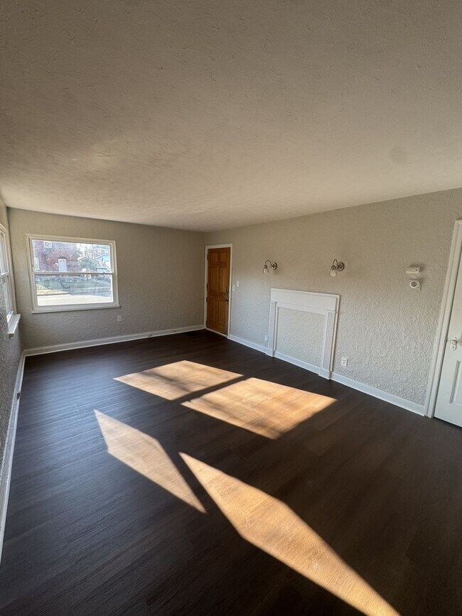 Foto del edificio - 321 W Norman Ave