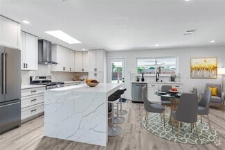 Building Photo - 2016 Ebbtide Ln