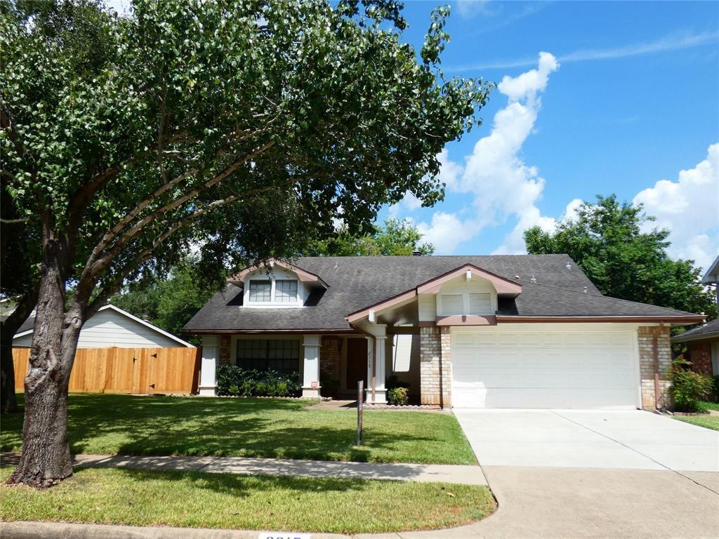 Foto principal - 2215 Brook View Ln