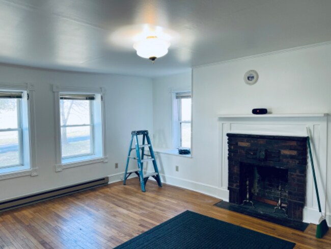 Foto del edificio - 1585 Gardners Ln