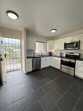 Building Photo - 75-5766-5766 Kuakini Hwy
