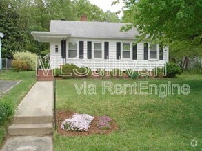 Building Photo - 2404 Farthing St