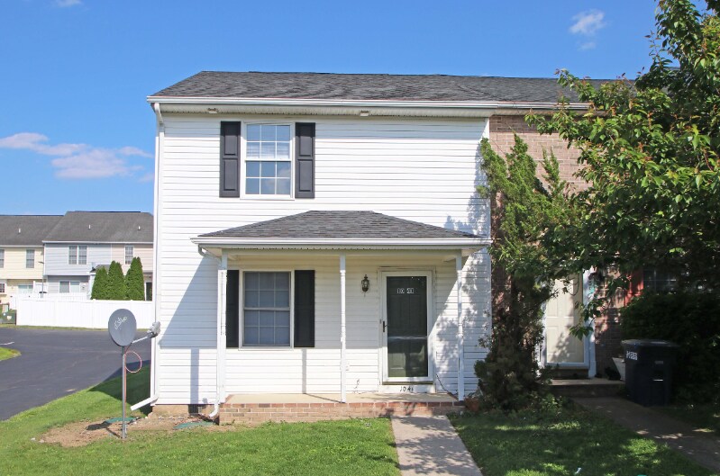 1041 Oriole Ln, Harrisonburg, VA 22802 House Rental in Harrisonburg