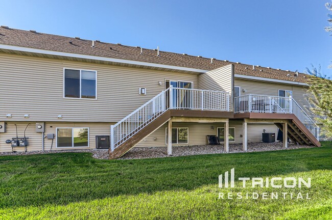 Foto del edificio - 4147 Blakewood Dr