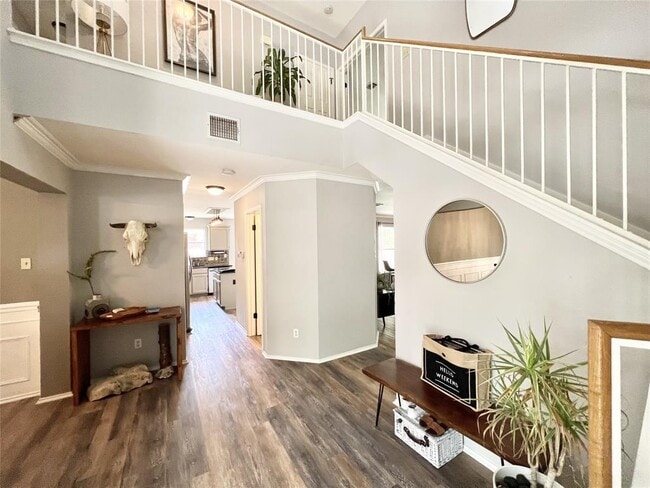 Building Photo - 9313 Sanford Dr