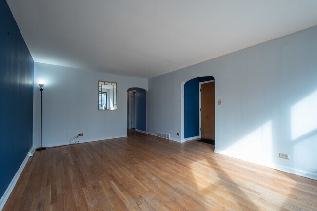 Foto del edificio - 2626 W Fitch Ave