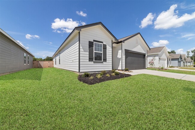Building Photo - 31030 Gayle Prairie Oaks St