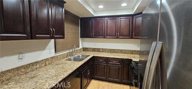 Foto del edificio - 901 Golden Springs Dr