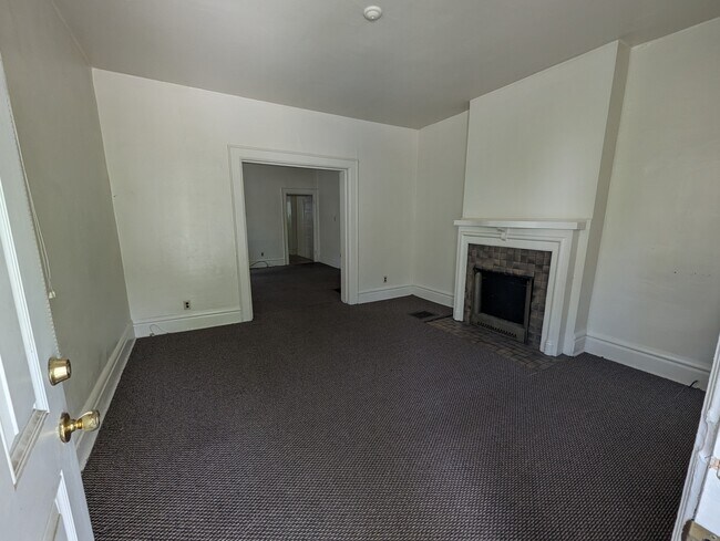 Sala de estar - 2290 Indiana Ave