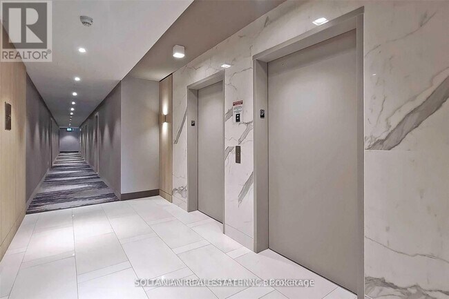 Building Photo - 621 Sheppard Ave E