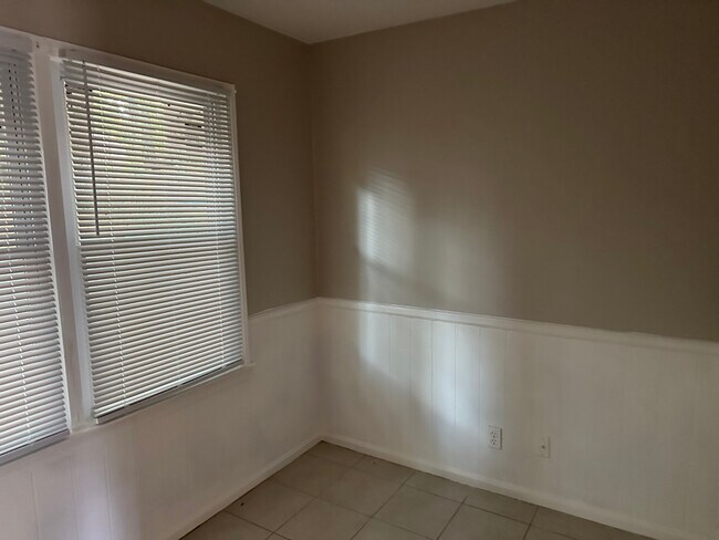 Foto del edificio - 2446 Susan Ln SW