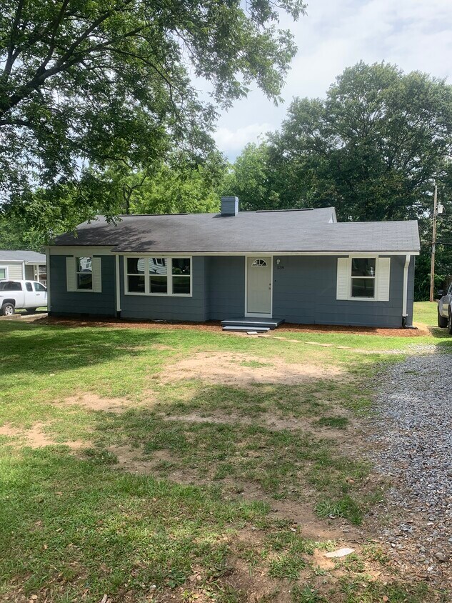 Foto principal - 539 Houston St