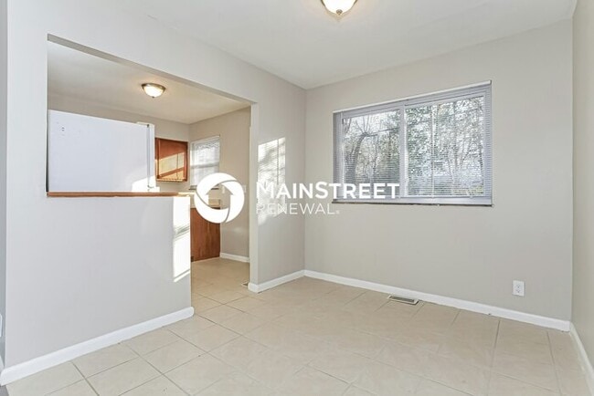 Foto del edificio - 3 Bedroom Pet-Friendly Home in Hamilton, O...