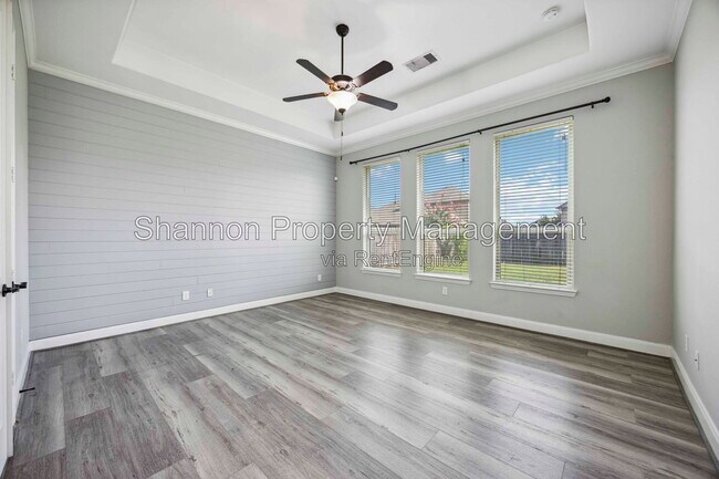 Foto del edificio - 13318 Cameron Reach Dr