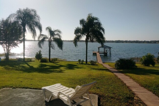 Foto del edificio - 2029 Arbuckle Creek Rd