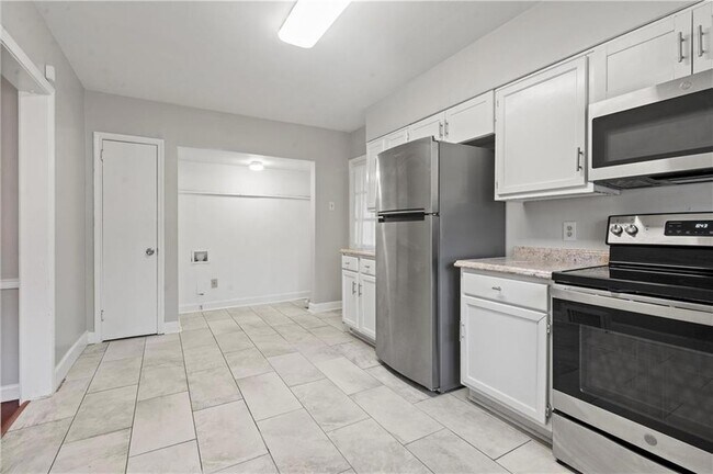 Photo - 1415 Pollard Drive SW Unit House