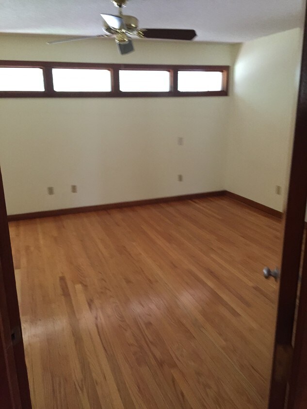 Bedroom - 503 Pinehurst Ave