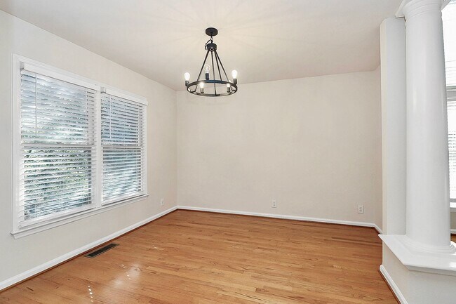 Foto del edificio - Large Olde Providence Home For Rent!