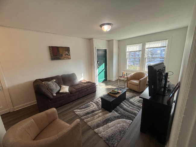 Building Photo - 441 Manor Pl NW