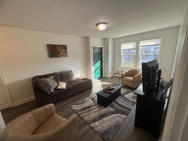 Photo - 441 Manor Pl NW Apartment