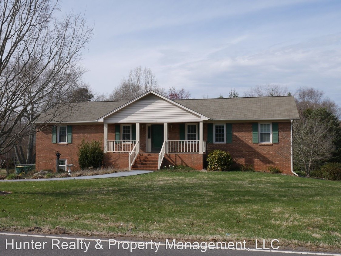 Primary Photo - 3 br, 3 bath House - 7097 Idols Road