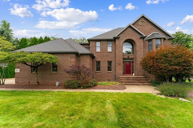 Building Photo - 652 Saddlebrook Dr