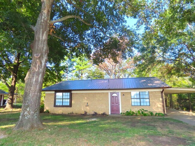 Foto del edificio - 10556 Twin Oaks Dr