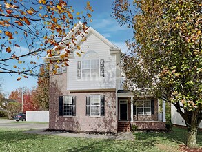 Building Photo - 2037 Aberdeen Cir